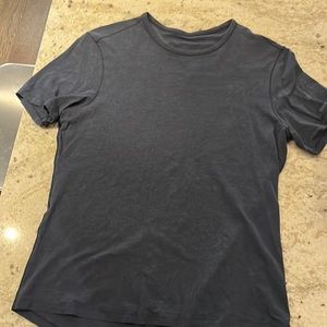 Authentic Lululemon men’s shirt, Size L